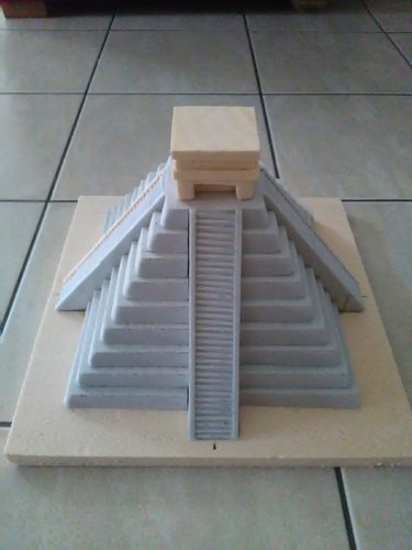 Sur cette photo on voit bien les défauts, les interstices entre les différentes pièces de ce puzzle 3d