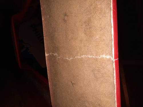 Le banc vu du dessous